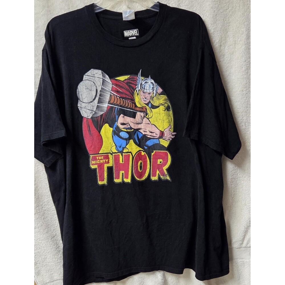 Retro-Look Thor Throwing His Hammer T-Shirt Tee Mens Black 2XL Marvel Superhero